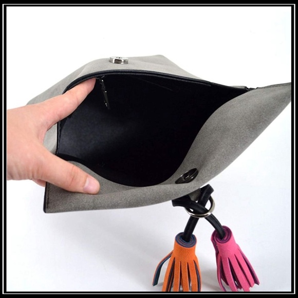 NEW FLORENCE Tassel Bag - Picture 7 of 8